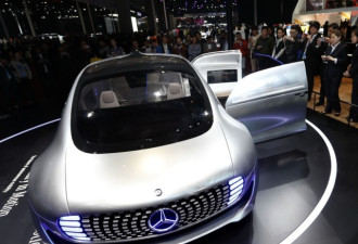 中国将在2035年成全球最大无人驾驶汽车市场