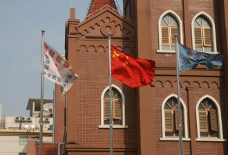 浙江基督教堂被令挂五星红旗引不满