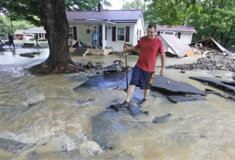 美国西弗吉尼亚遭遇世纪内最大洪水 20人死亡