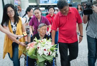幼年被拐寻亲73年 两姐妹广州相见老泪纵横