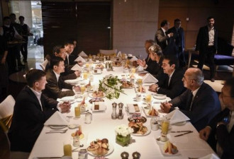 希腊总理在上海与马云进行早餐会