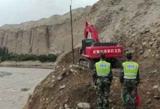 暴雨产生泥石流致新疆35人死亡