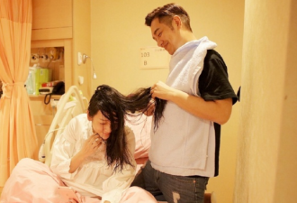 陈浩民晒照记录妻子怀孕时光 帮她洗头剃毛