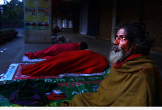 恐袭肆虐孟加拉 日意游客尸横一片血泊