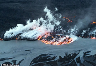 2014年冰岛火山喷发机制：持续喷涌近半年
