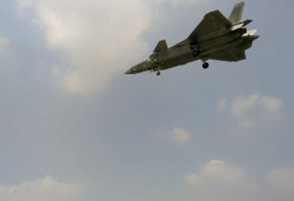 美媒：中国8架歼20原型机加紧试飞 有增产计划