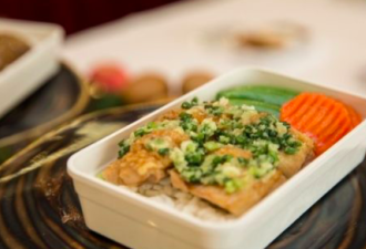 米其林和地方特色噱头的飞机餐，真的会好吃吗?