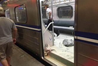 台湾台铁列车爆炸起火 车厢血迹斑斑
