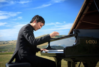 华裔牙医赢得克利伯恩国际业余钢琴家赛大奖