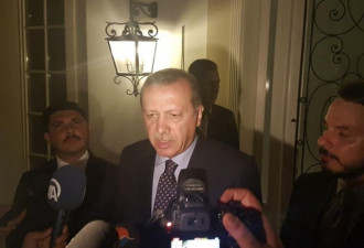 土耳其总理：叛军投降 埃尔多安返国