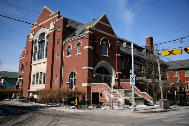 01-660-pape-ave-glebe-lofts-exterior