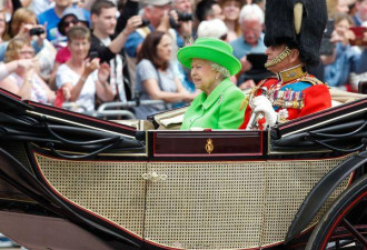 英国女王招聘洗碗工 年薪15万加33天带薪休假