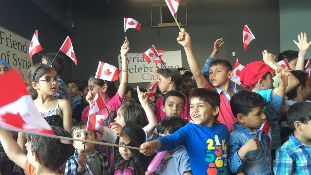 A government survey has shows that most Canadians did not link Syrian refugees with an imminent threat of terrorism.
