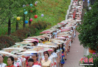 3000余名旗袍佳丽在贵州“凉都”秀身段