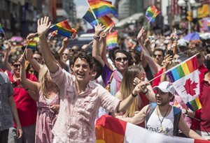 无印梁品：加拿大夏天的“同性恋自豪大游行”