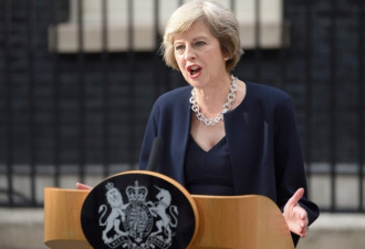 英女首相暗示动用核武器 俄讽不懂国际事务