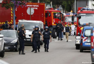 奥朗德:法国教堂人质事件是恐袭 凶嫌效忠IS