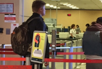 15岁少年被挤下班机独自睡机场  加航又被批了