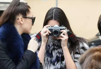 富二代又多新技能:美国最红嫩模来抢摄影师饭碗