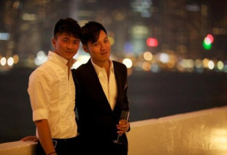 父母见证，香港富三代男星和7年男友结婚