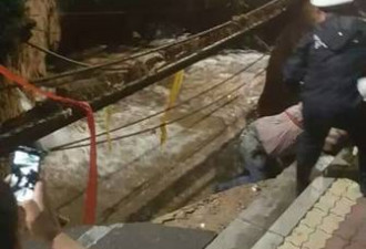 河南道路突然塌陷 路人掉进深坑瞬间