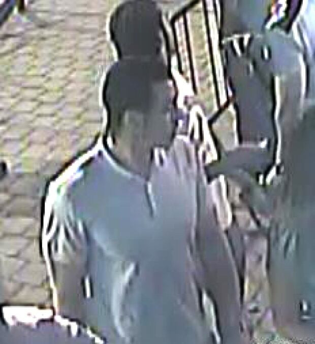 suspect parkinglot1