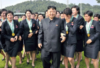 里约闹剧 金正恩信徒交锋韩国记者