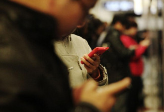 外媒:中国人“手机依赖症”为何远比他国厉害