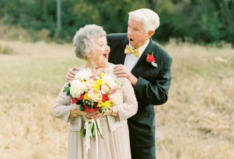 美国一对夫妇结婚63周年 重拍甜蜜结婚照