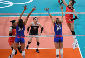 中国女排0-3完败塞尔维亚 小组排位暂列第三名