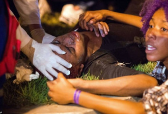 里约奥运风光开场 场外警方还在镇压抗议