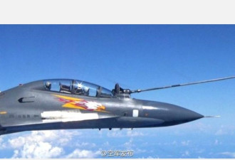 中国空军再赴南海战巡 首曝苏30加油