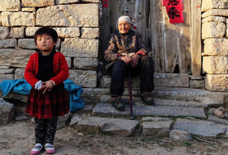 中国农村到底有多穷:吃不上饭 住老破屋