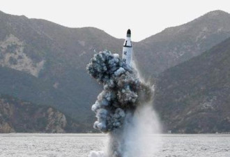 朝鲜潜射导弹落于日本防空识别区 安倍表态
