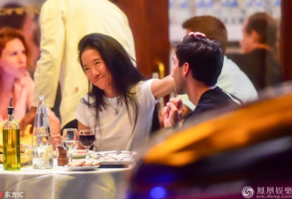 人生赢家！67岁婚纱女王俘获小36岁奥运冠军