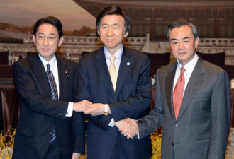 王毅拒与日韩双边会谈 北京在较劲什么