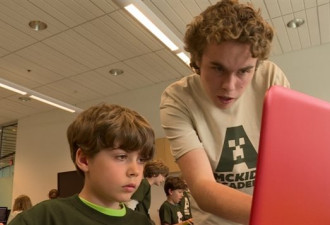 数码时代: 专家们呼吁加拿大中小学开设编程课