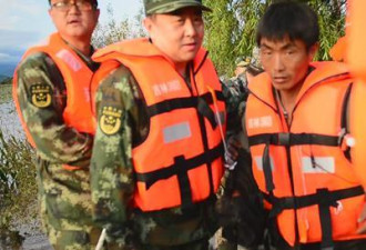 延边边防受命跨境救援3名被困洪水的朝鲜人员