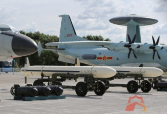 中国首次对外展示轰6K与空警500等12型装备