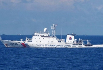 中国海警船载火炮巡钓鱼岛 日方喊话警告