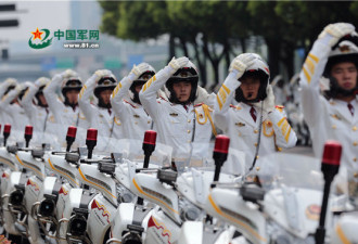 G20国宾护卫队亮相杭州街头 V字排列望不到头
