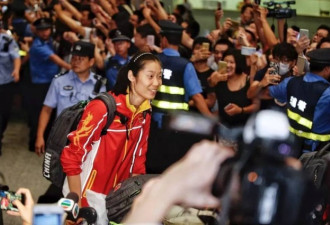 中国女排夺冠 日本解说激动到破音：中国太强了