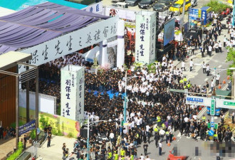 台湾黑帮大佬遭枪杀 3000黑衣人送葬现场