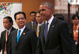 被骂后,奥巴马东盟峰会仍和菲总统握手
