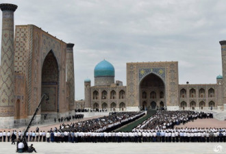 乌兹别克斯坦为卡里莫夫举行国葬 数万人送行