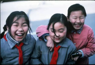 首批到中国的老外，拍下了80年代最真实的画面