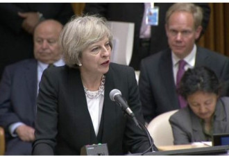 英国新任首相呼吁全球联合应对“移民失控”