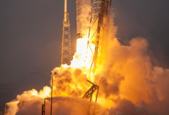 SpaceX不惧爆炸事故 计划于11月重启火箭发射