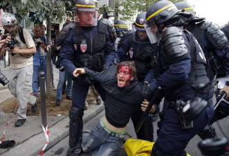 法国上万人示威反劳工法 抗议变成激烈骚乱
