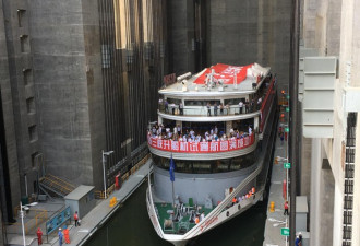 揭秘三峡工程升船机：空中电梯托举翻越大坝